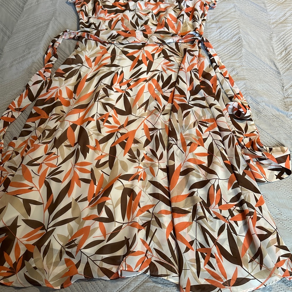 Leaf Print Sleeveless Dress